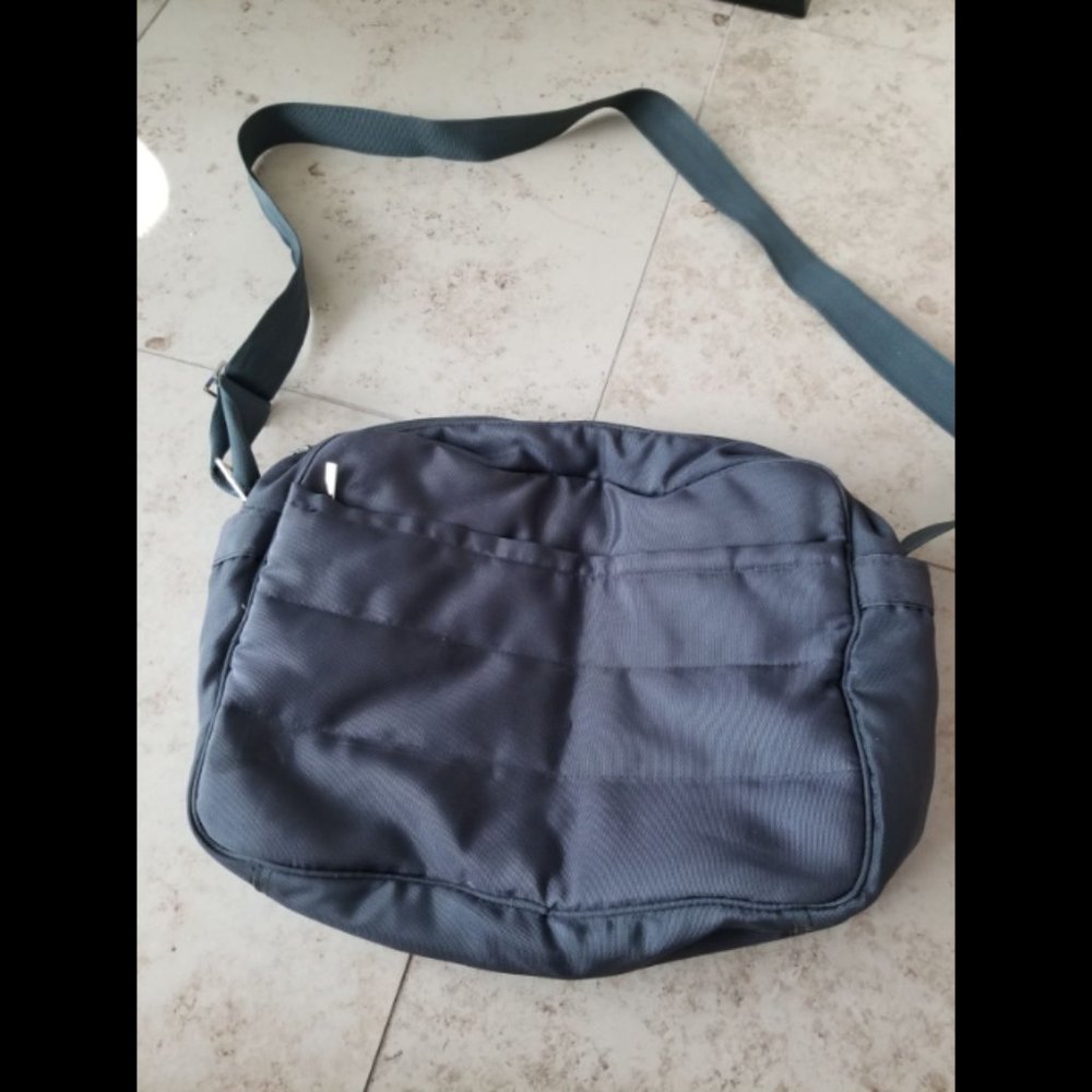 Minimalist Laptop Bag